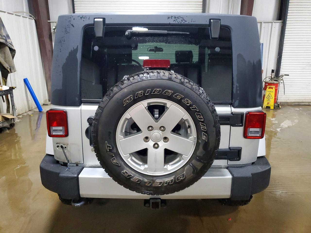 Jeep Wrangler Sahara