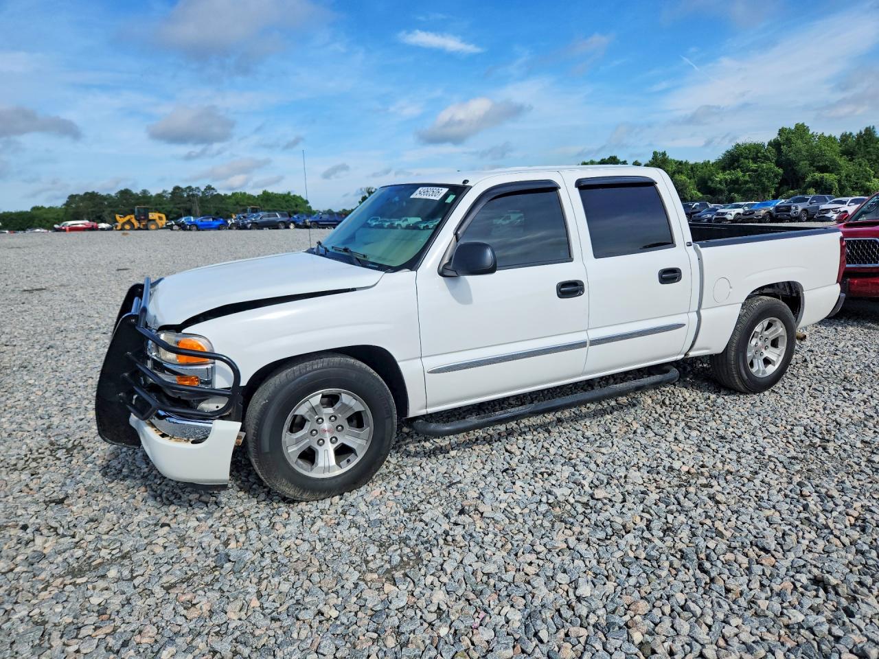 Salvage GMC Sierra Image