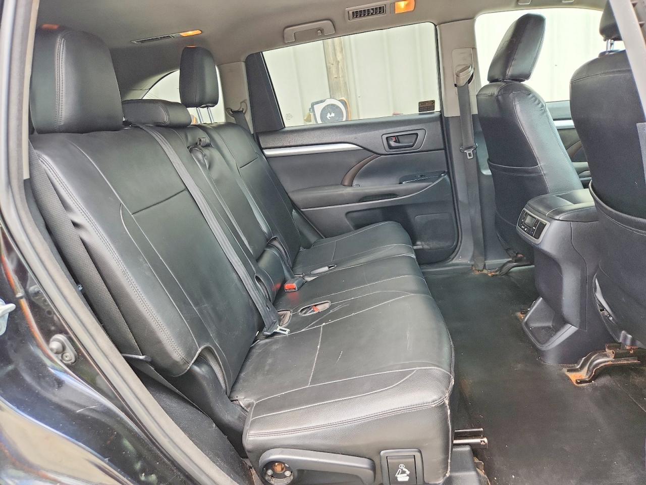 Toyota Highlander Le