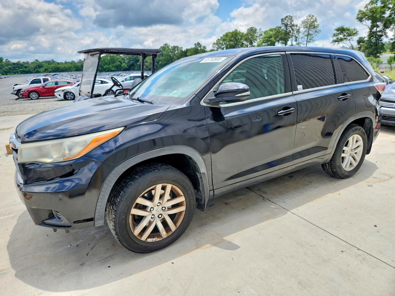 Salvage Toyota Highlander Image