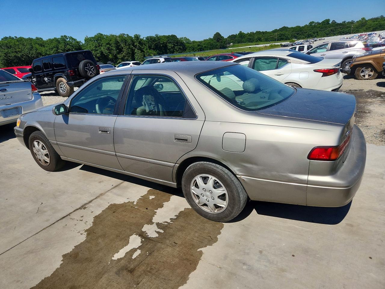 Toyota Camry Le