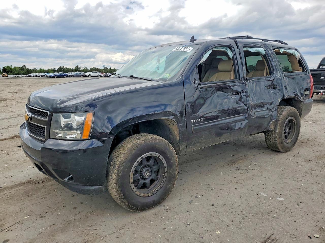 Salvage Chevrolet Tahoe Image