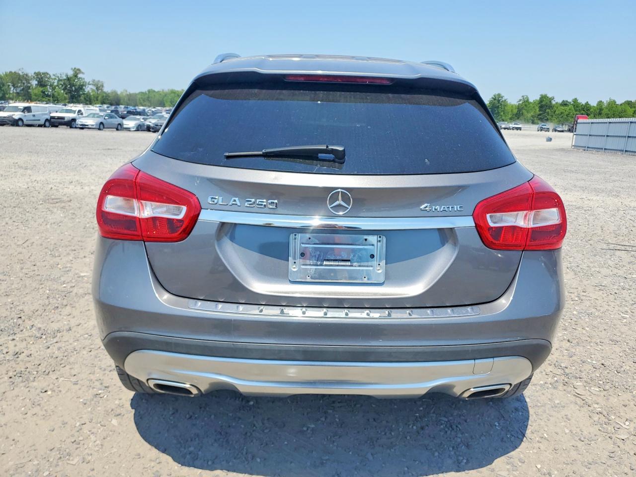Mercedes-Benz GLA 250 4matic