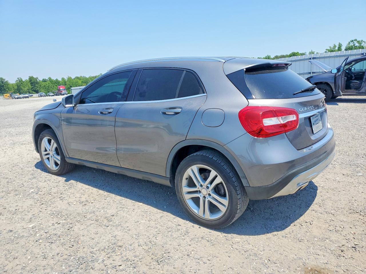 Mercedes-Benz GLA 250 4matic