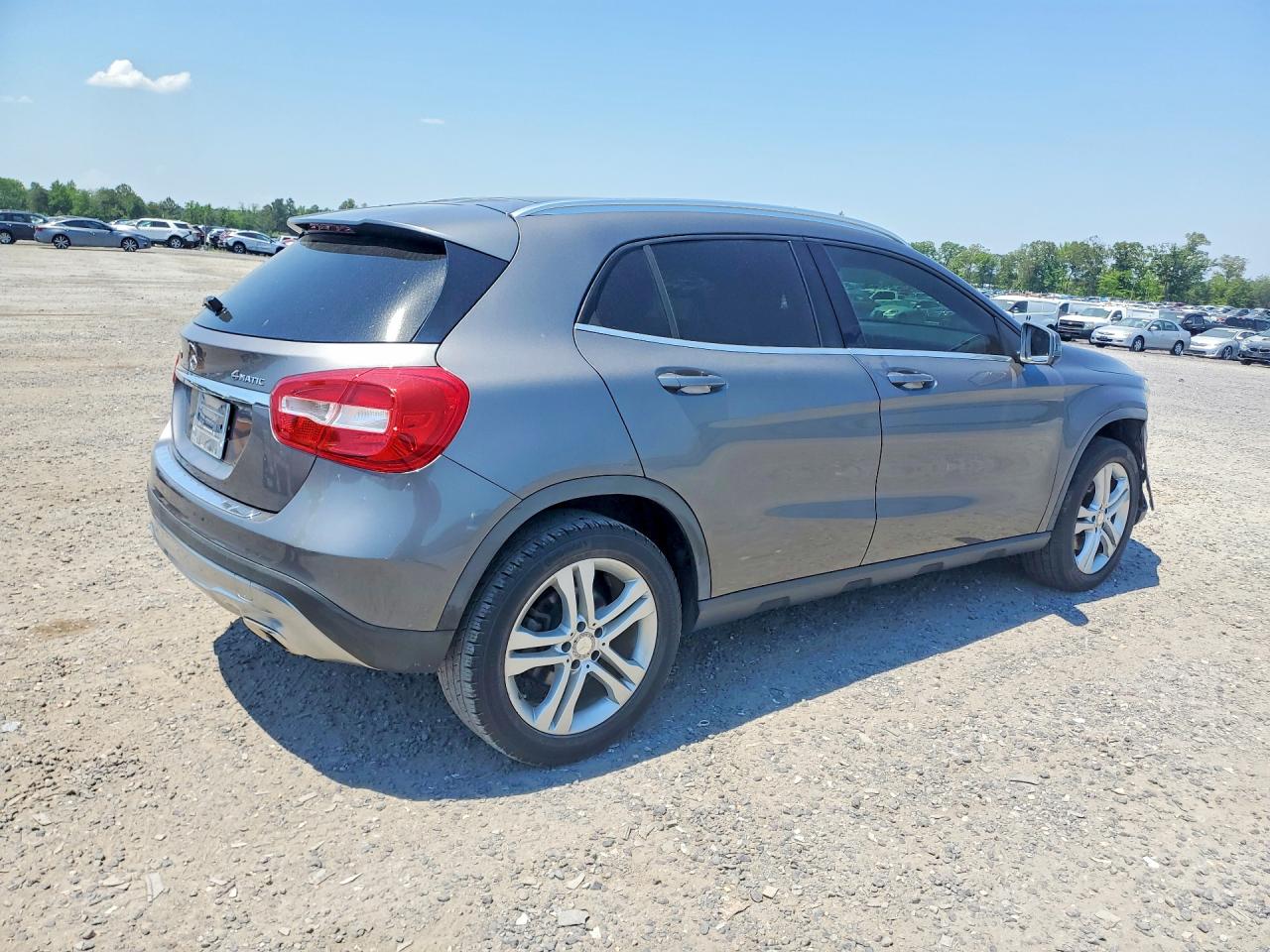 Mercedes-Benz GLA 250 4matic