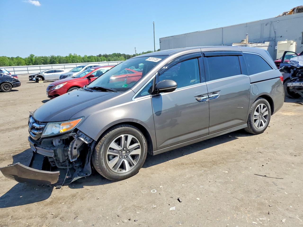 Salvage Honda Odyssey Image