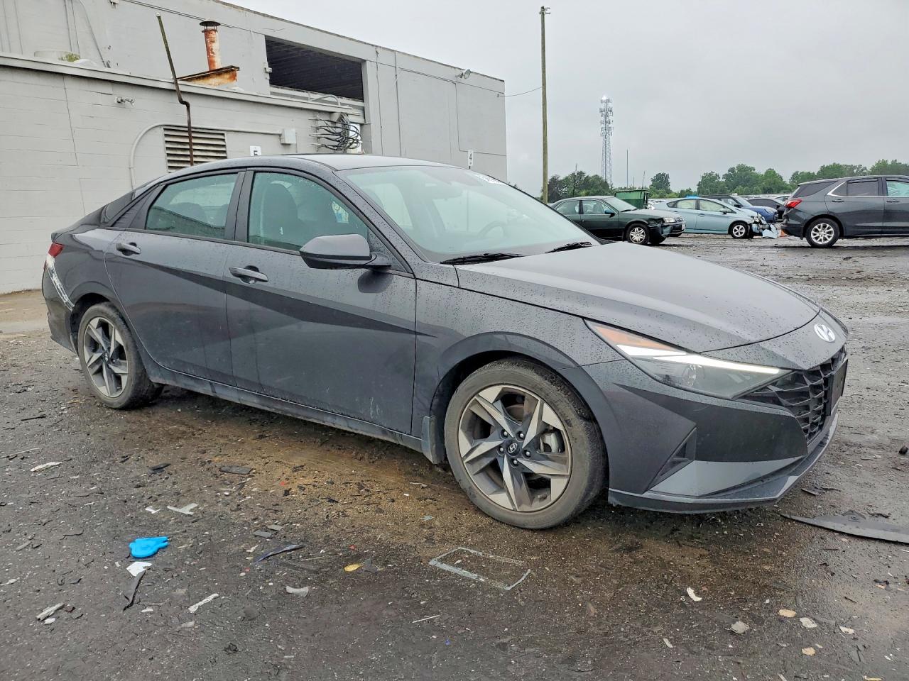 Hyundai ELANTRA Sel