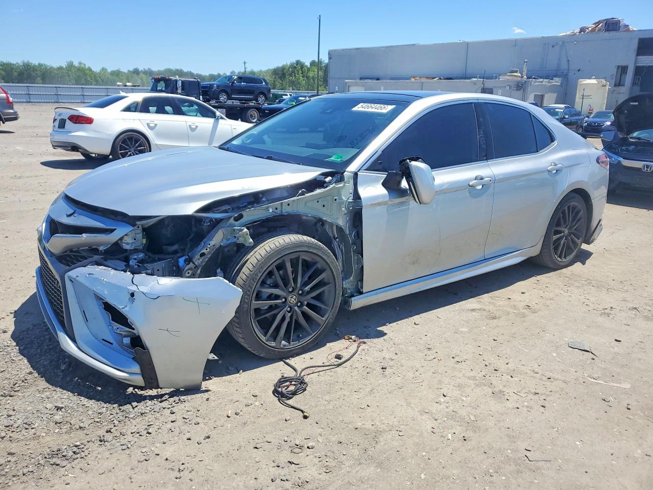 Salvage Toyota Camry Image