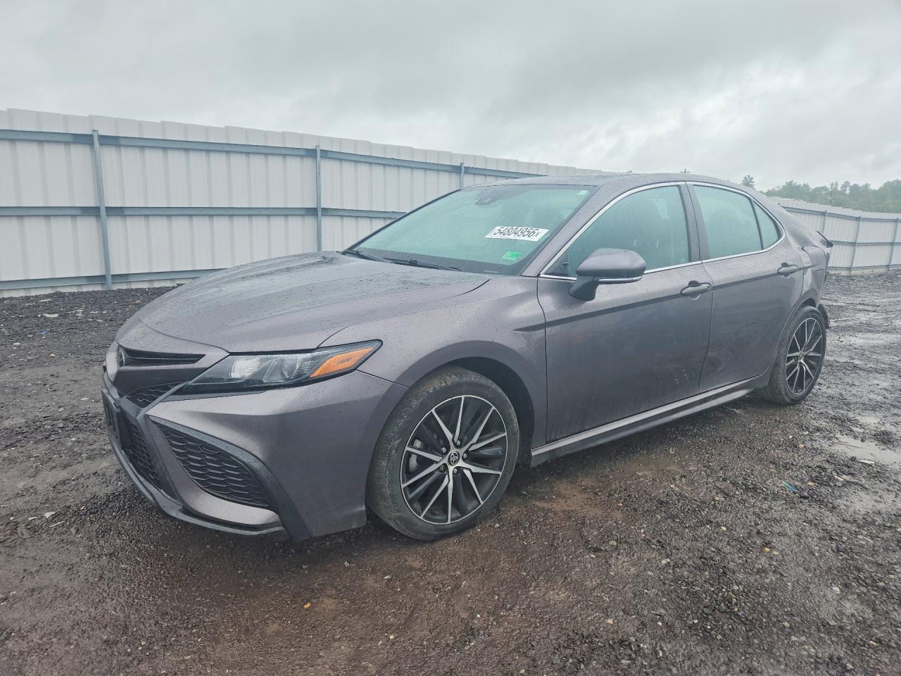 Salvage Toyota Camry Image