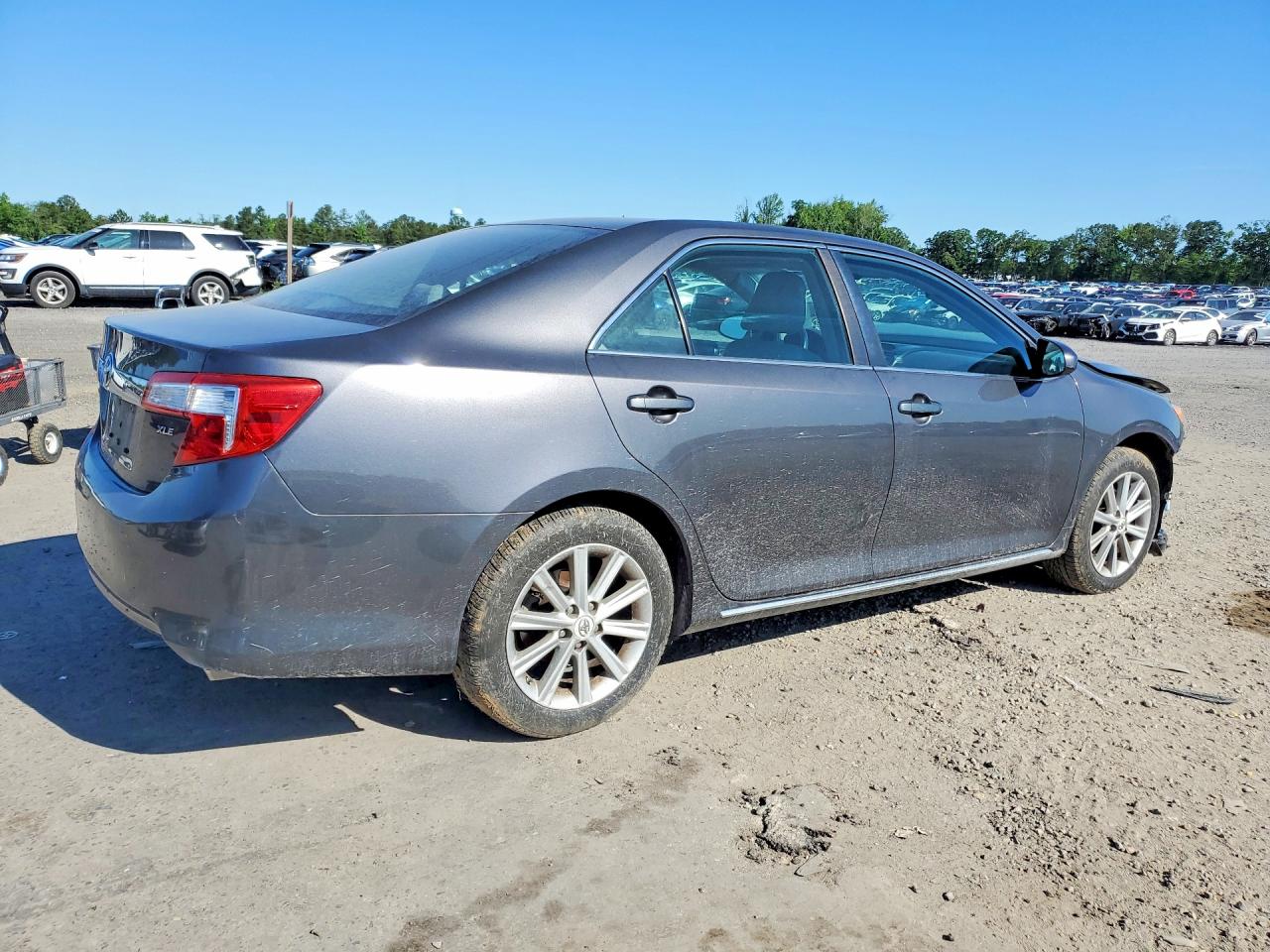 Toyota Camry Xle