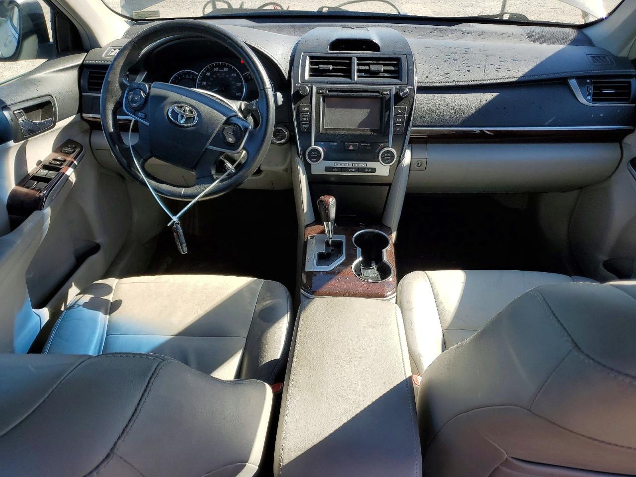 Toyota Camry Xle