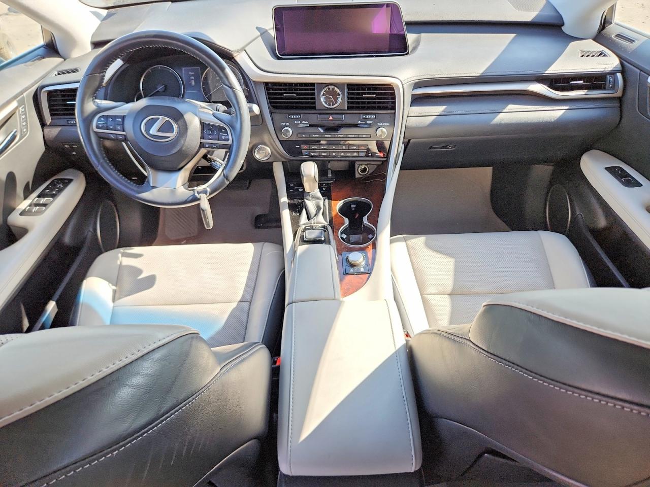 Lexus RX Base
