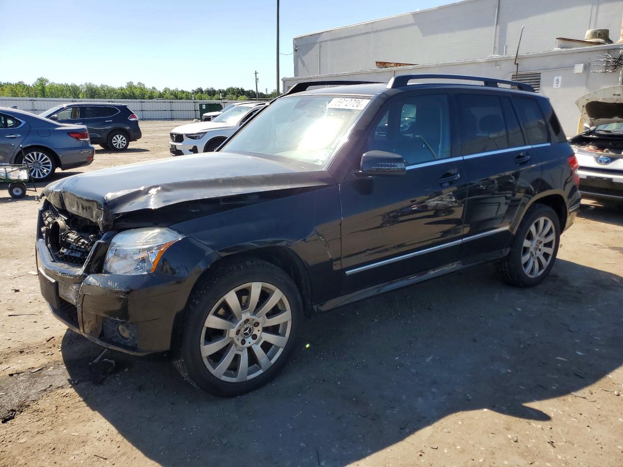 Salvage Mercedes-Benz GLK Image