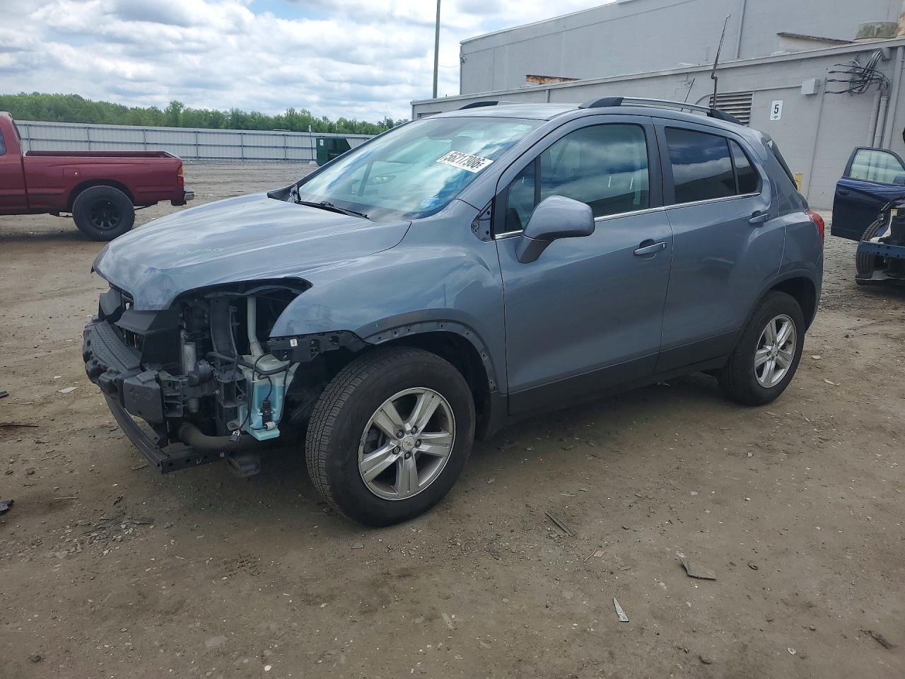 Salvage Chevrolet Trax Image