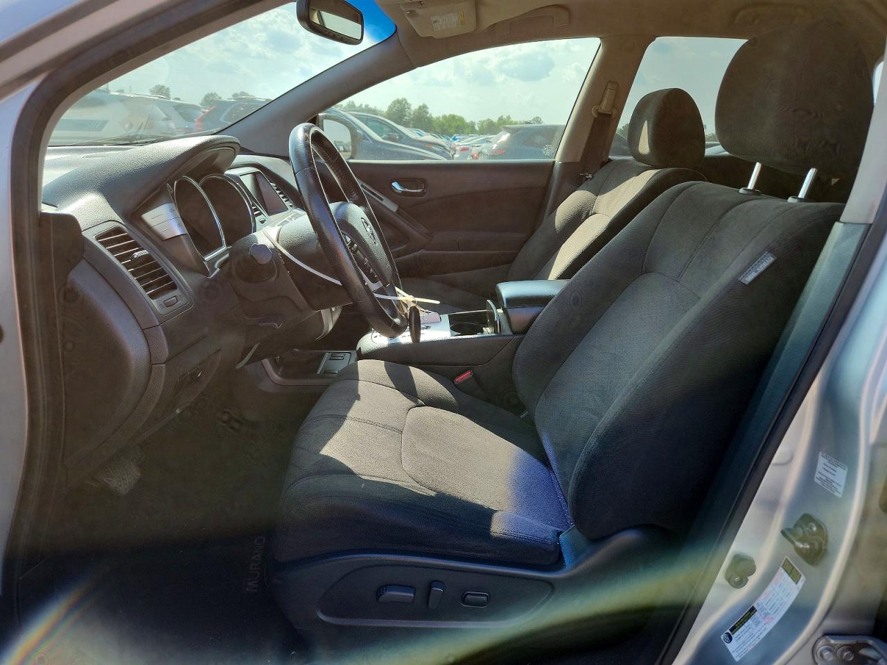 Nissan Murano S