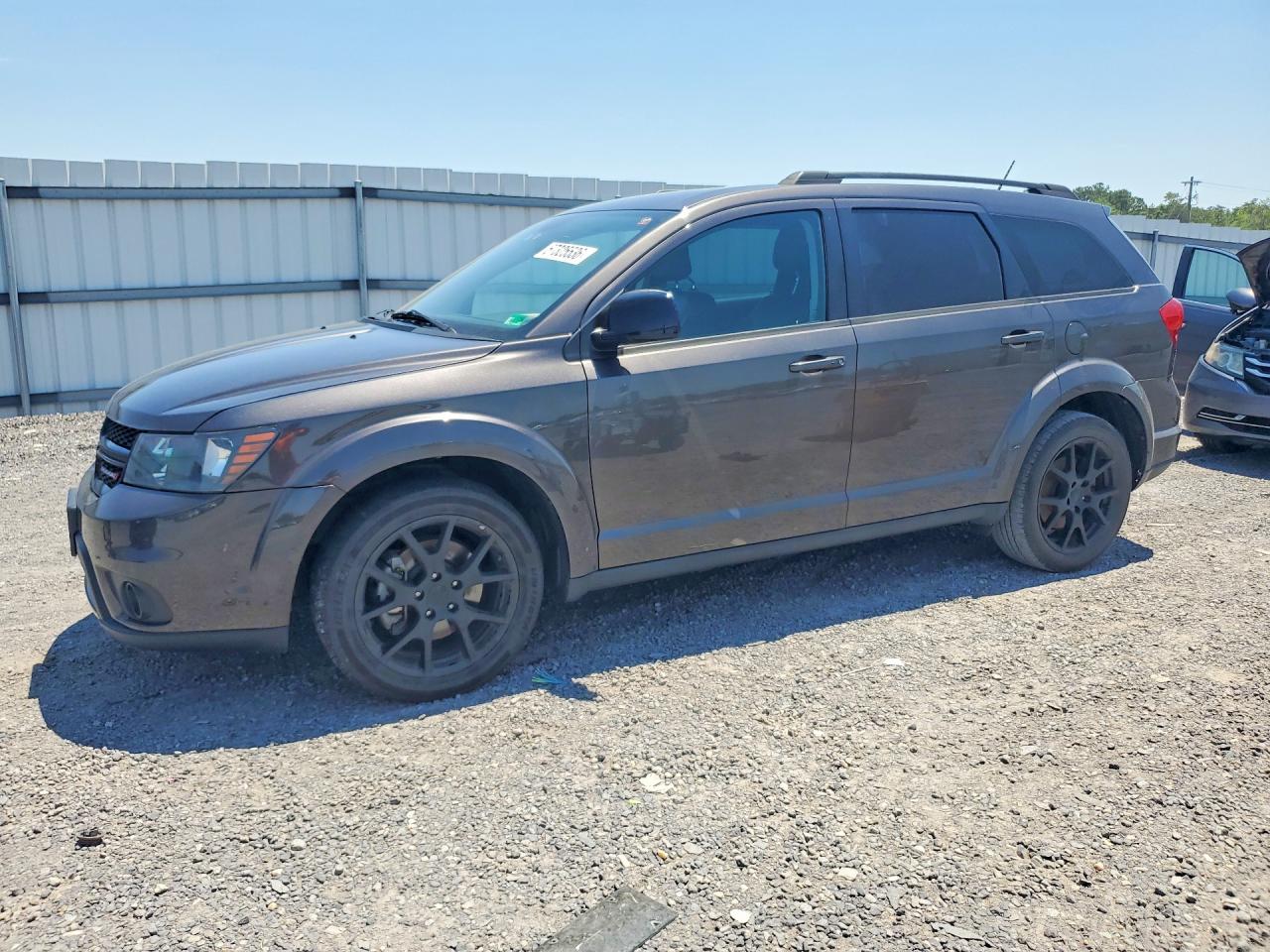 Salvage Dodge Journey Image
