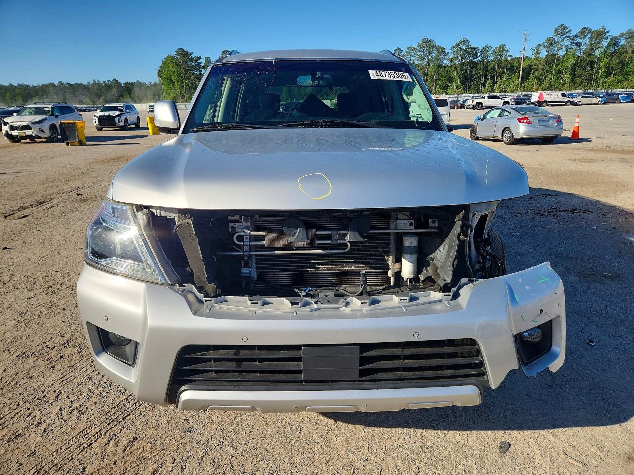 Nissan Armada Sv