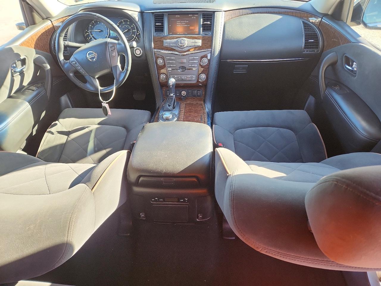 Nissan Armada Sv
