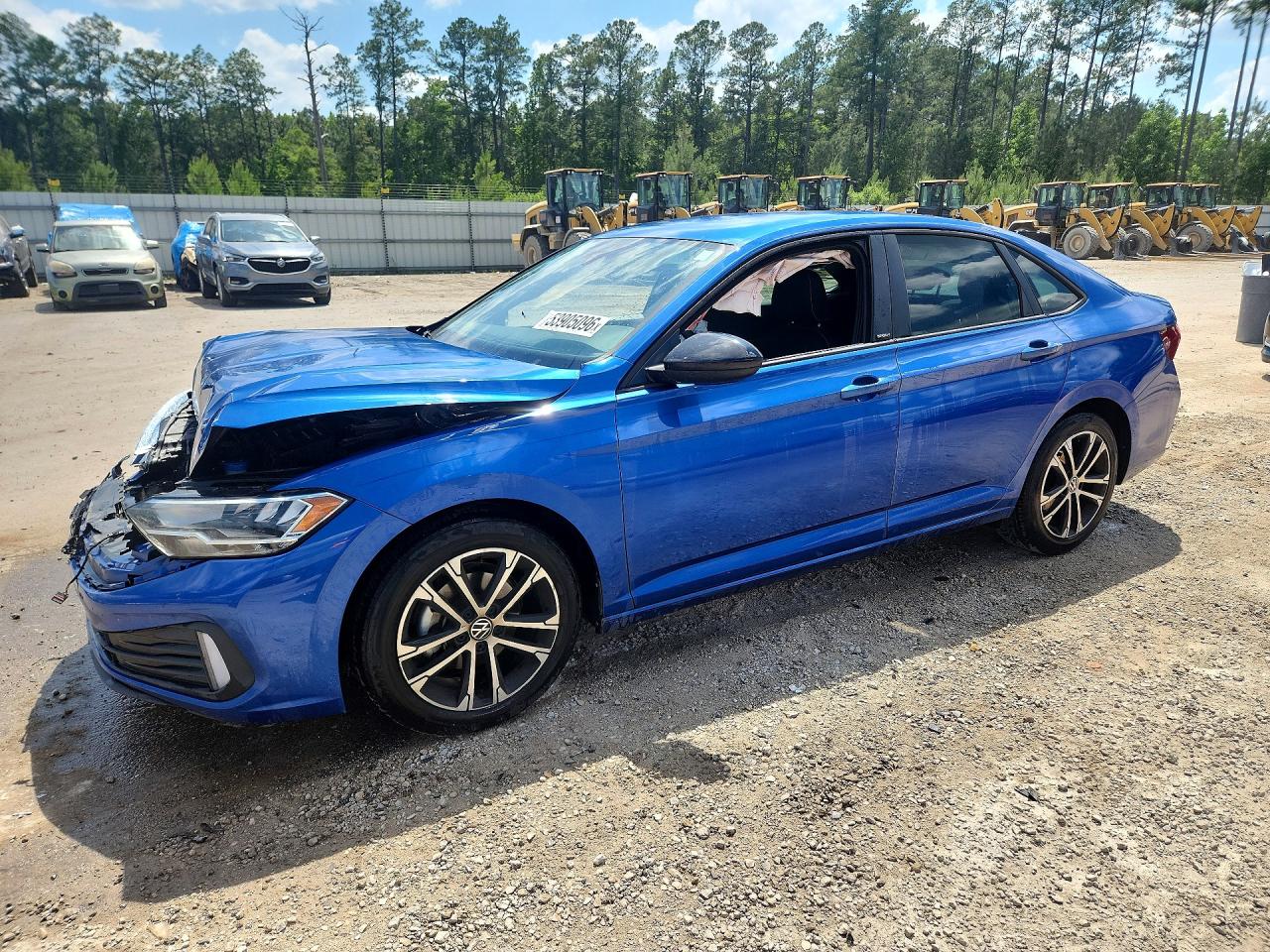Salvage Volkswagen Jetta Image