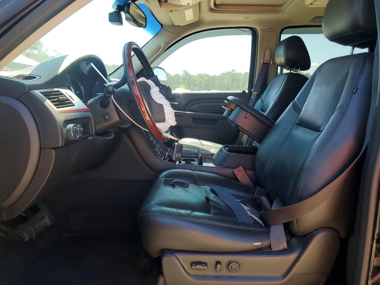 Cadillac Escalade Premium