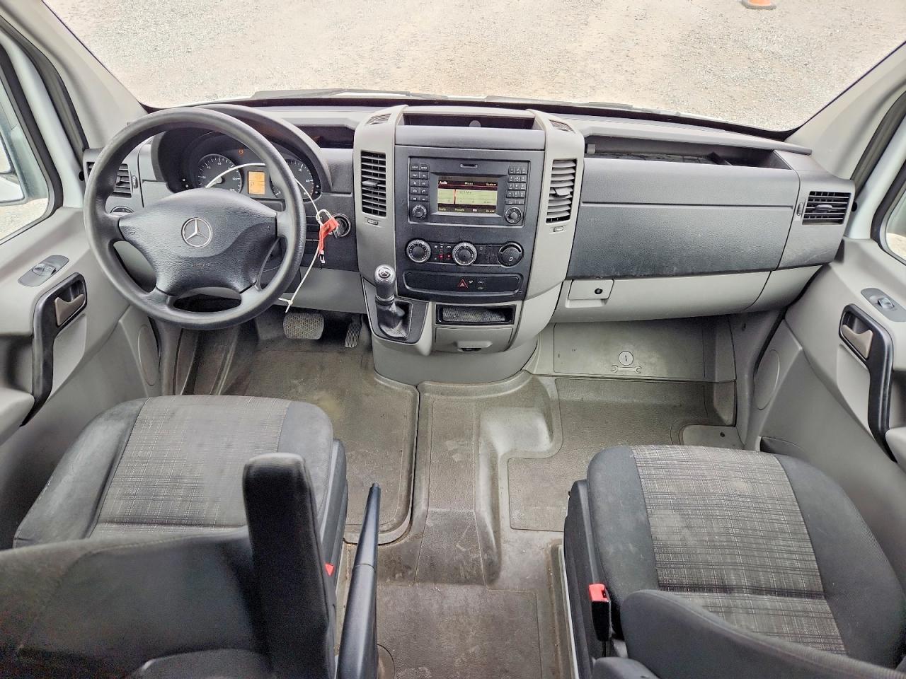 Mercedes-Benz Sprinter 2500