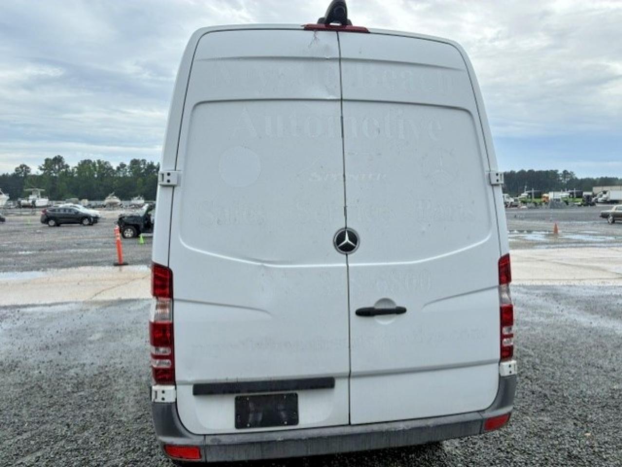 Mercedes-Benz Sprinter 2500