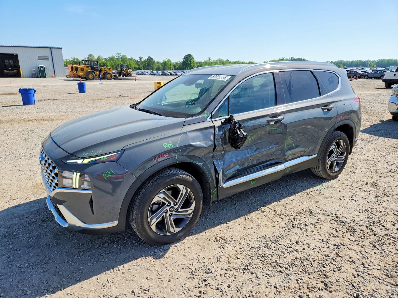 Salvage Hyundai SANTA FE Image