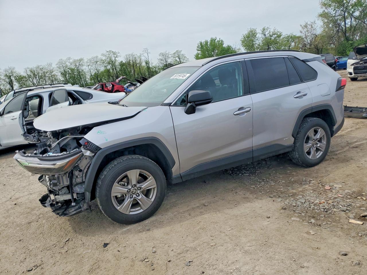Salvage Toyota RAV4 Image