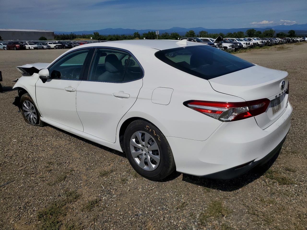 Toyota Camry Le