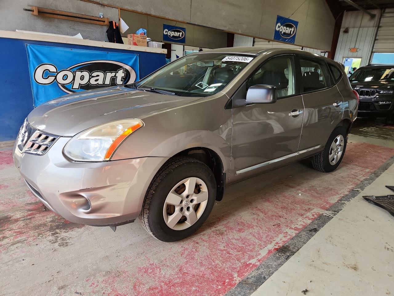 Salvage Nissan Rogue Image