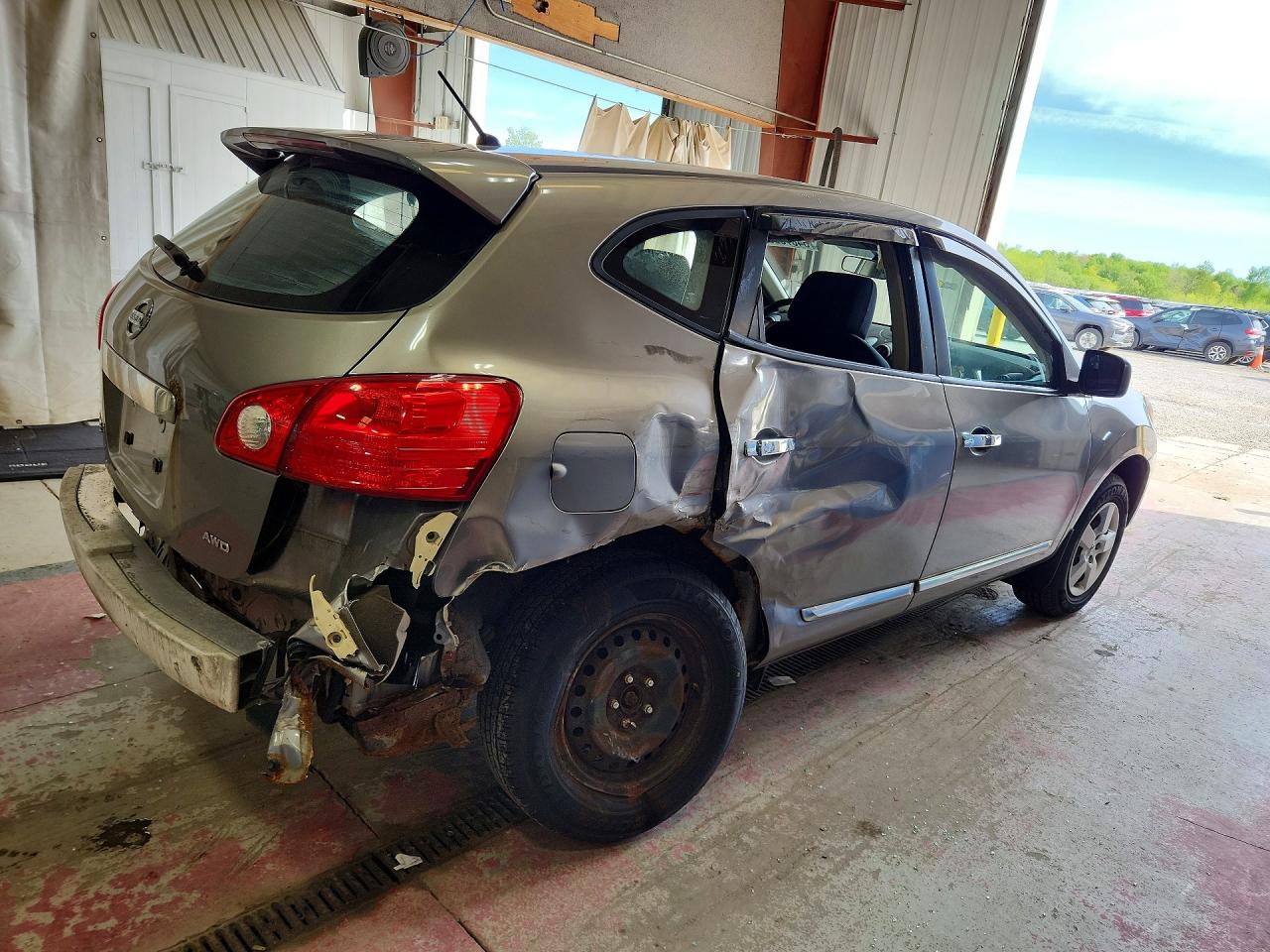 Nissan Rogue S