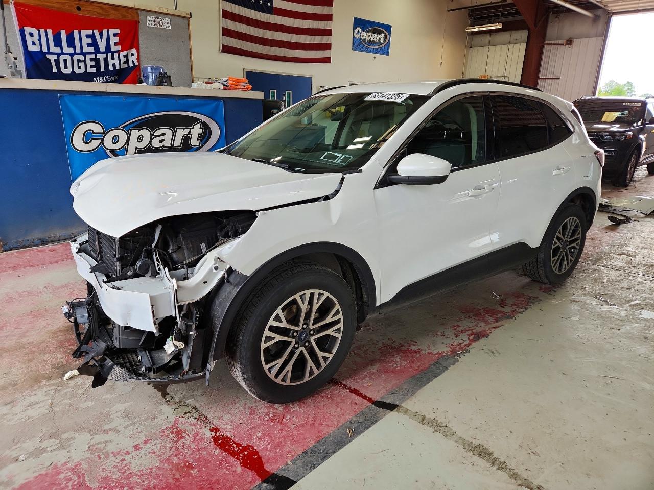 Salvage Ford Escape Image