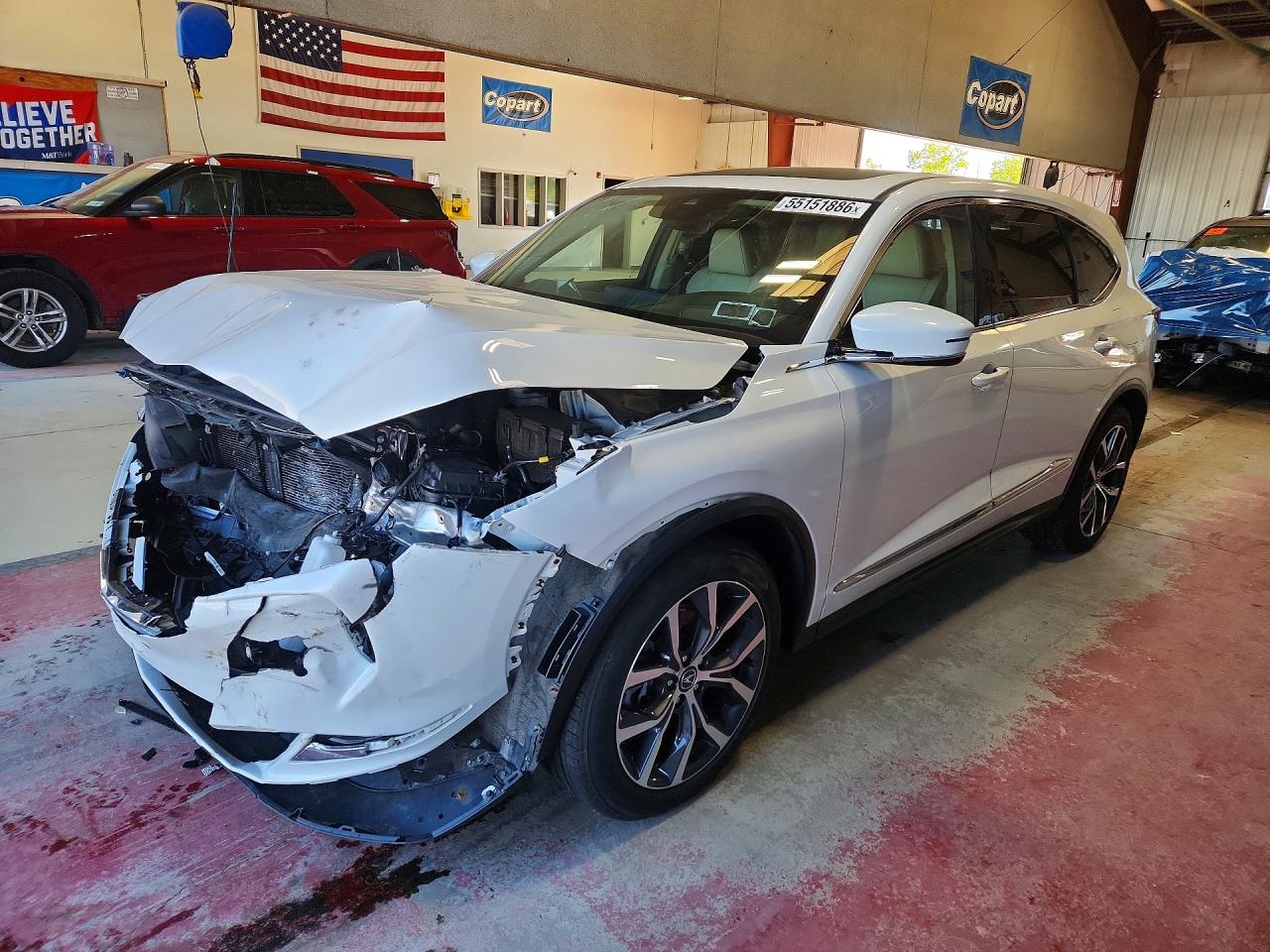 Salvage Acura MDX Image