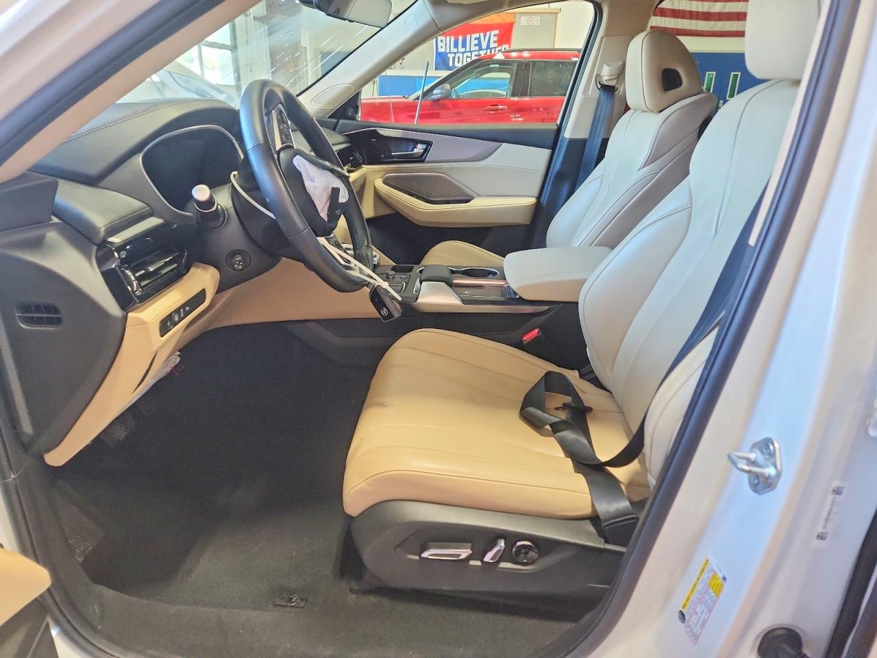 Acura MDX Technology