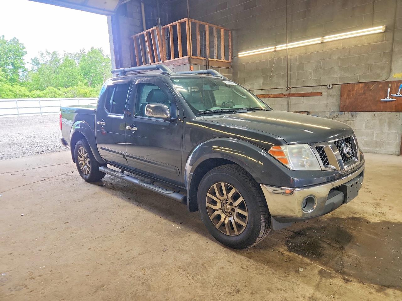 Nissan Frontier S