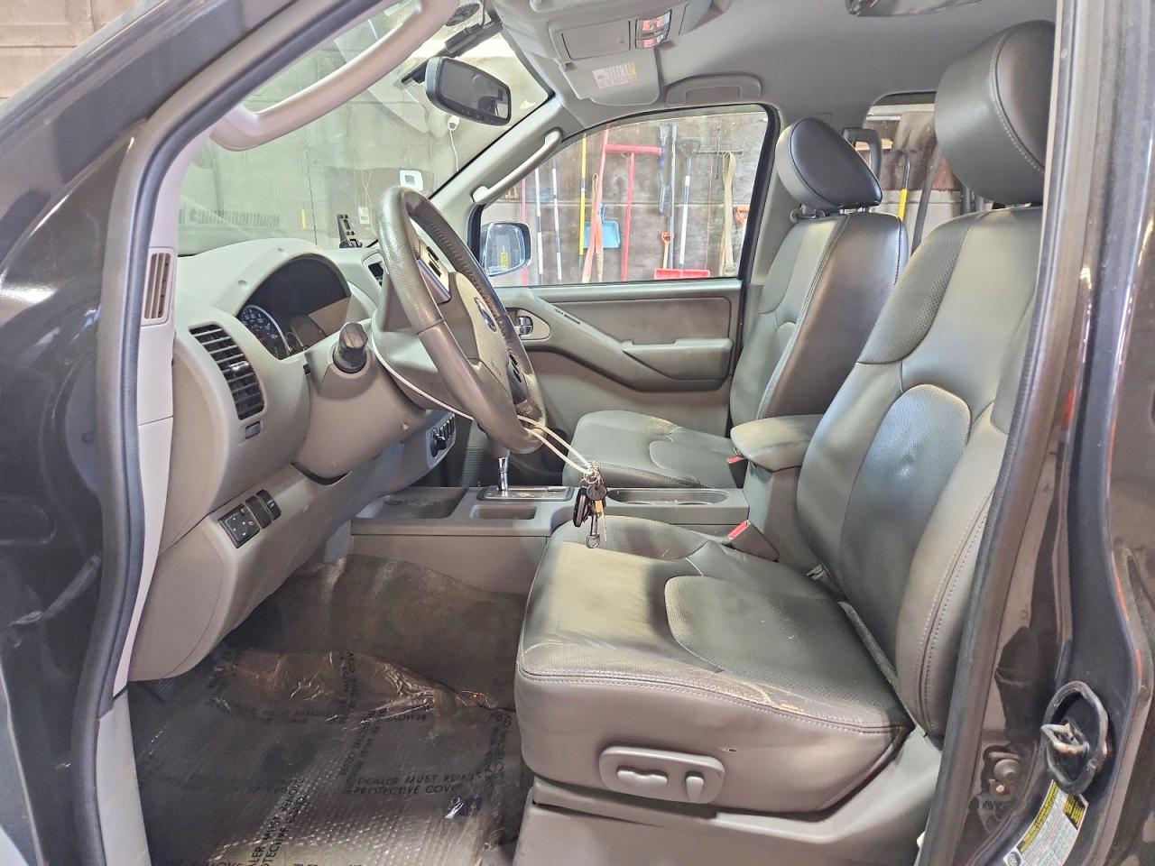 Nissan Frontier S
