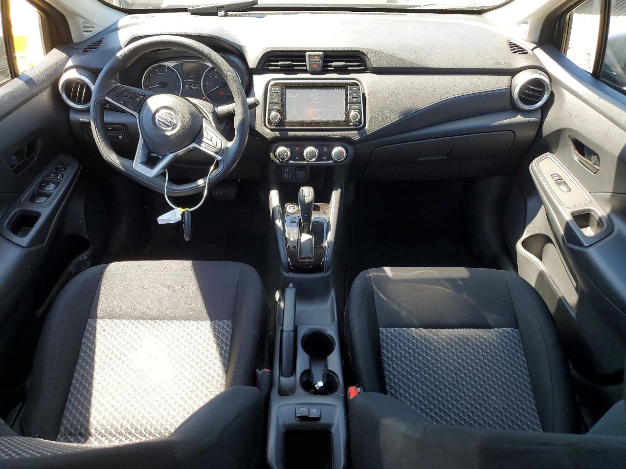 Nissan Versa S