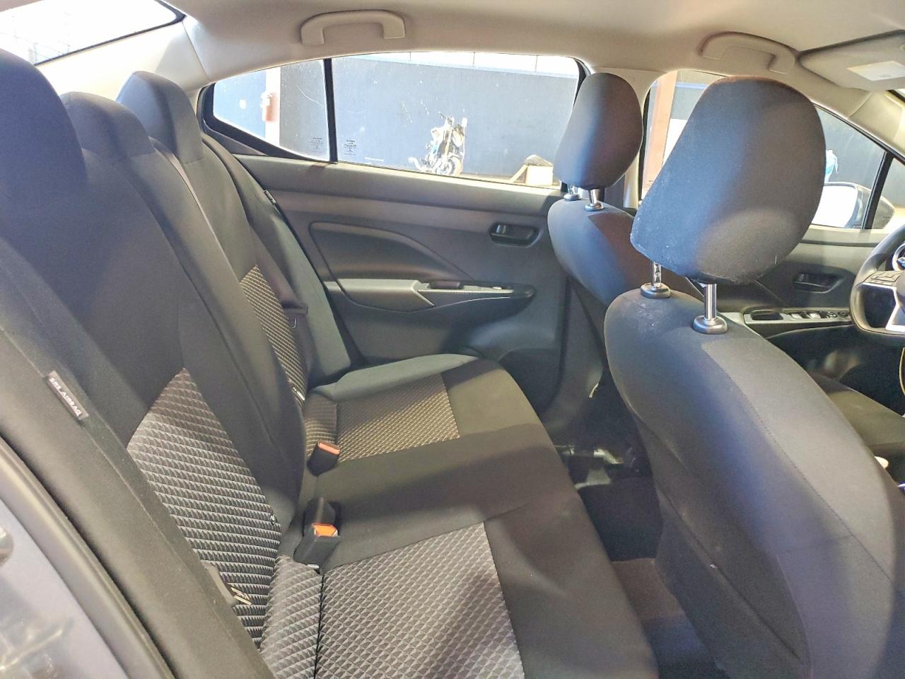 Nissan Versa S