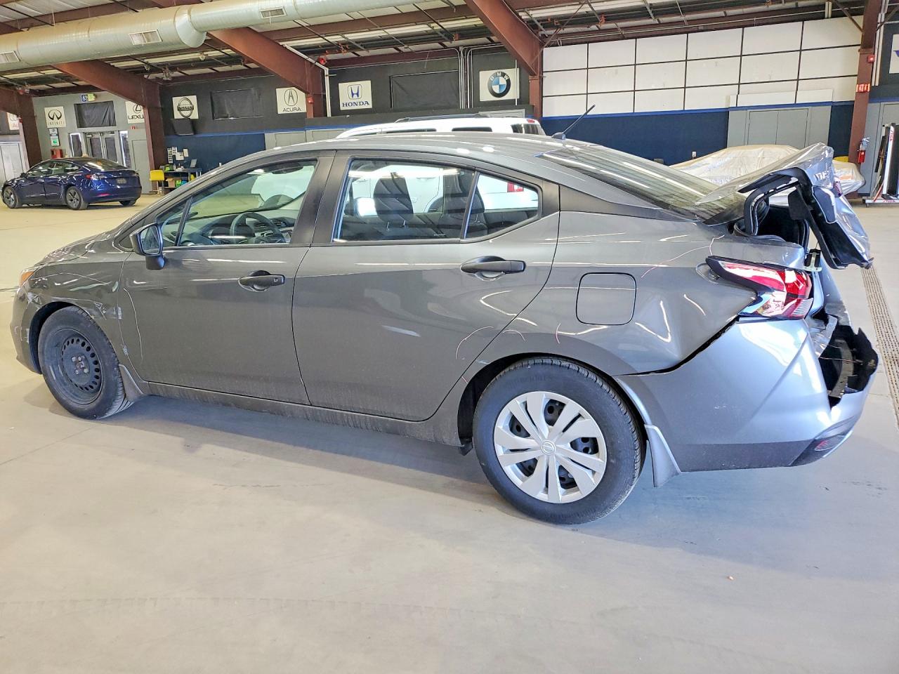 Nissan Versa S