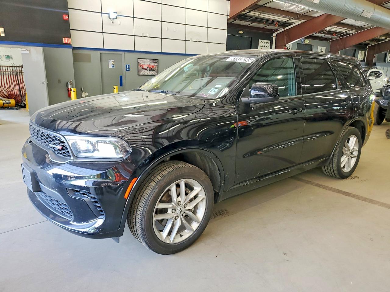 Salvage Dodge Durango Image