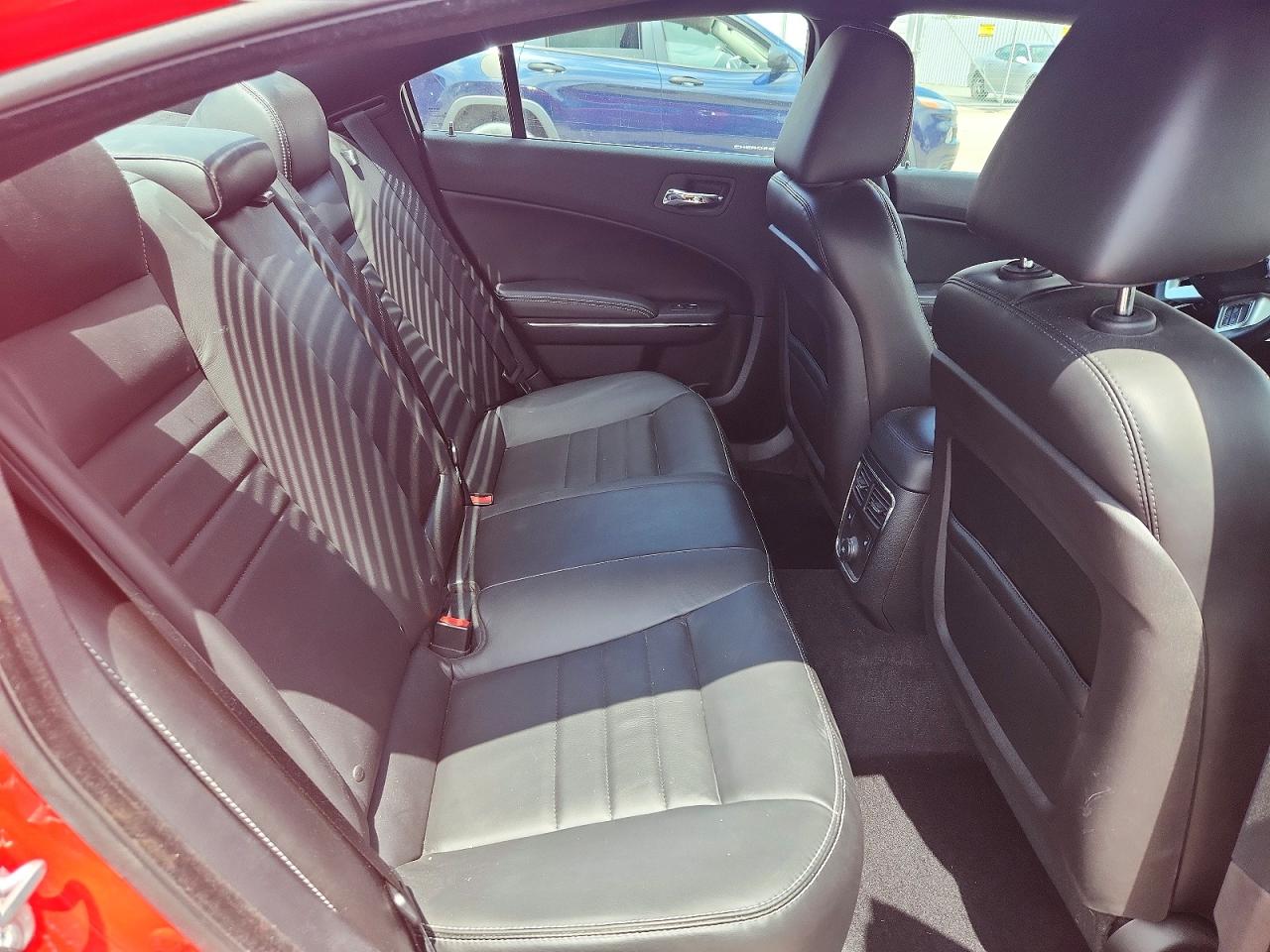 Dodge Charger Sxt