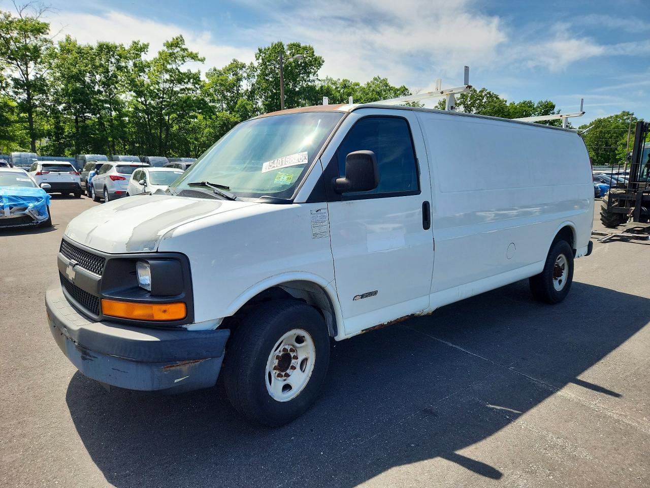 Salvage Chevrolet Express Image