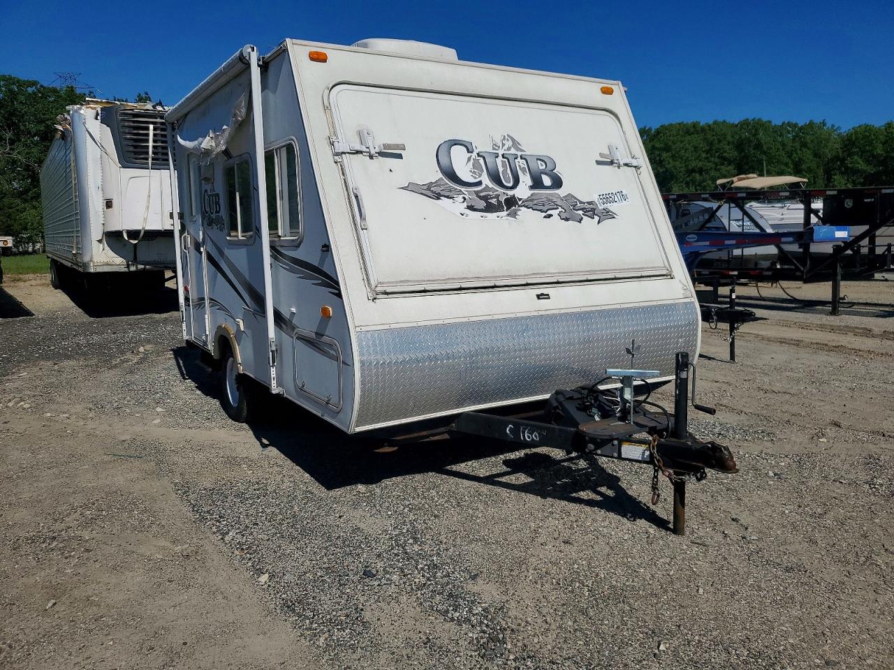 Salvage Aero Trailer Image
