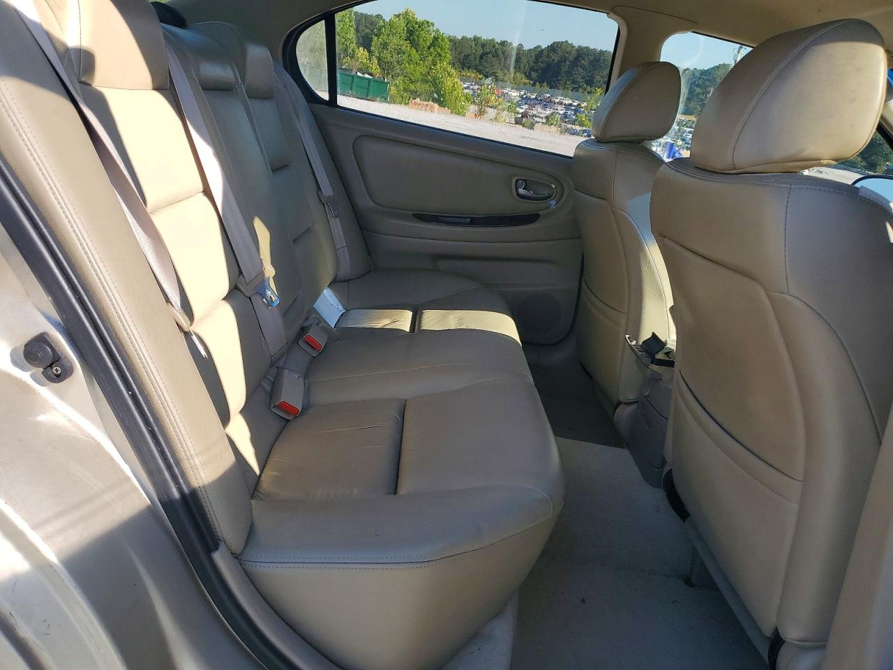 Nissan Maxima Gxe