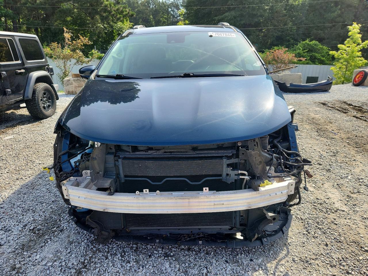 Chrysler Pacifica Touring L