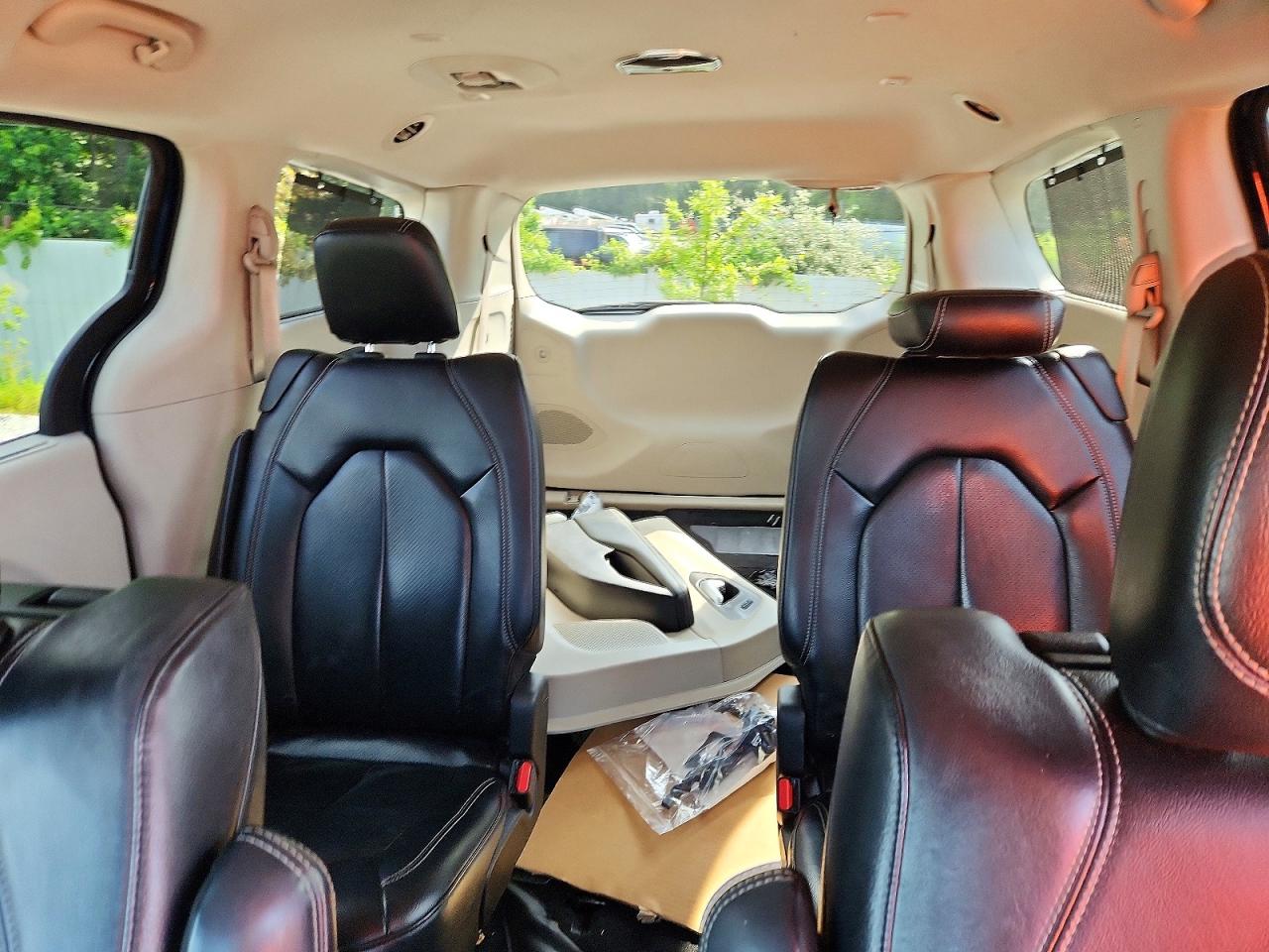Chrysler Pacifica Touring L