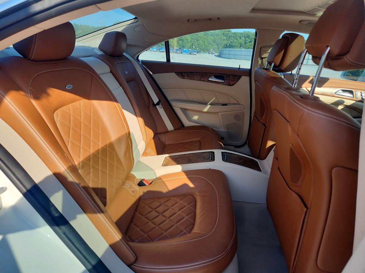 Mercedes-Benz C-Class 400