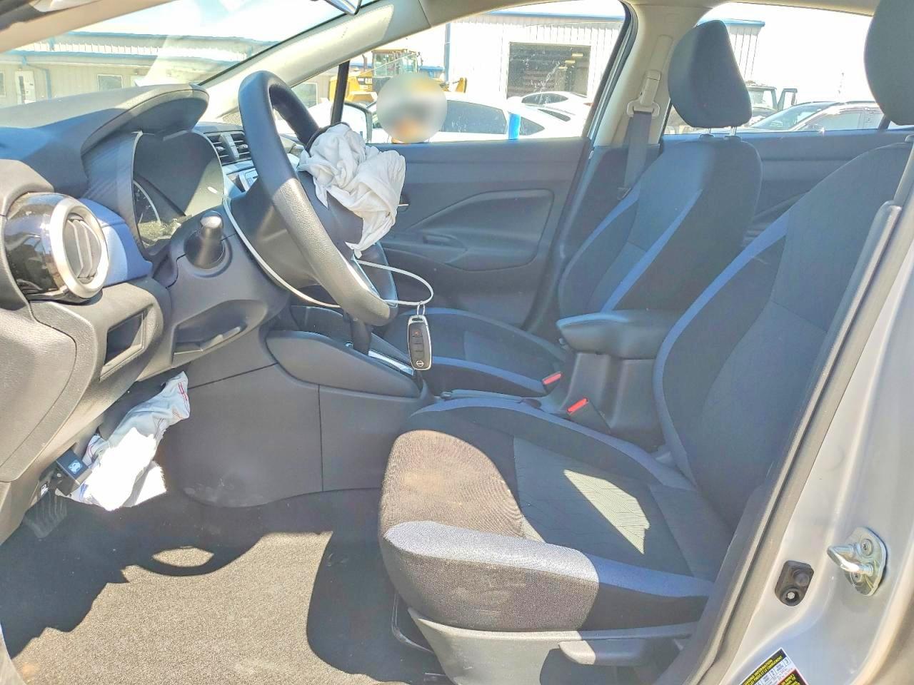 Nissan Versa Sv