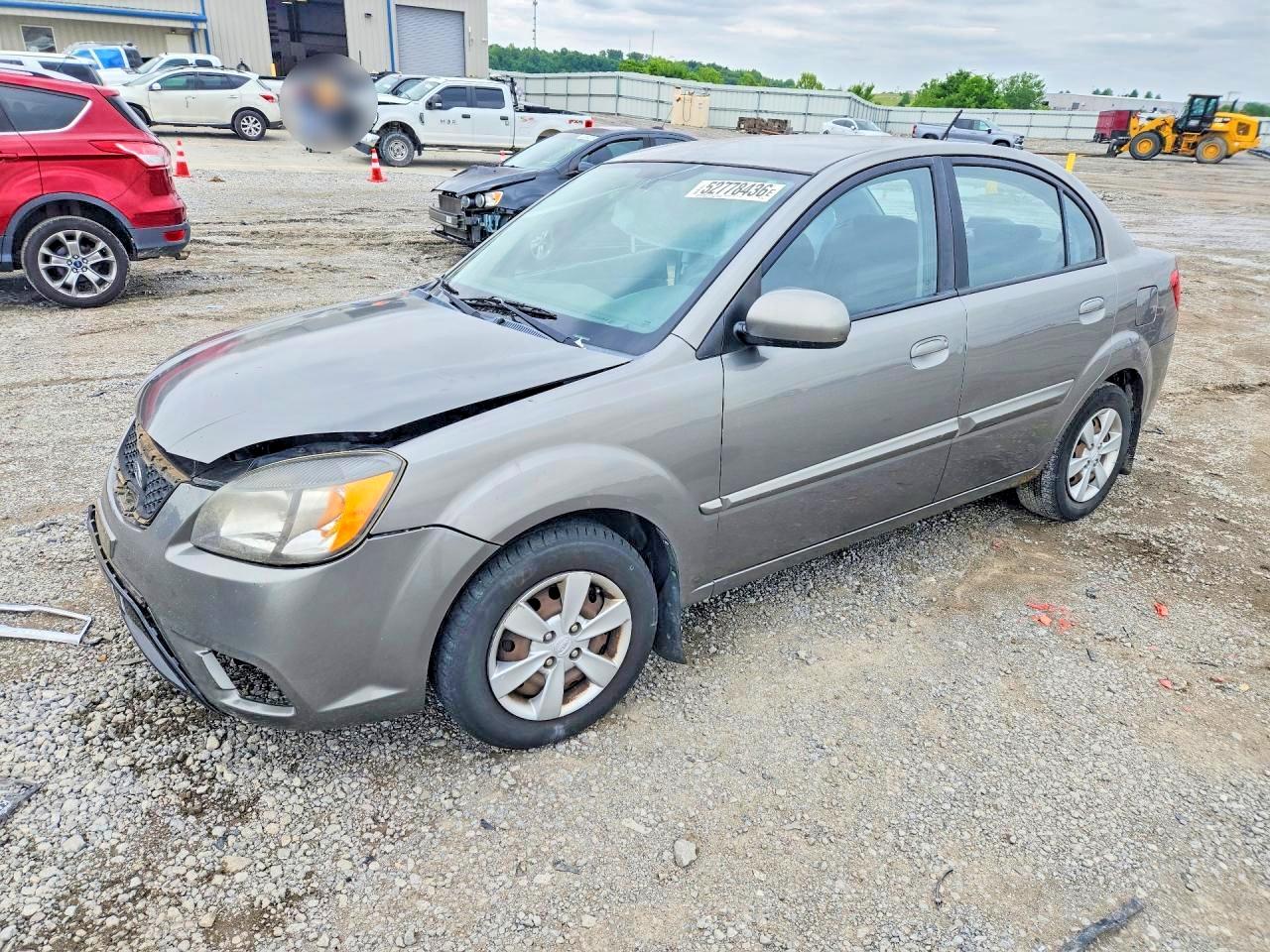 Salvage Kia Rio Image