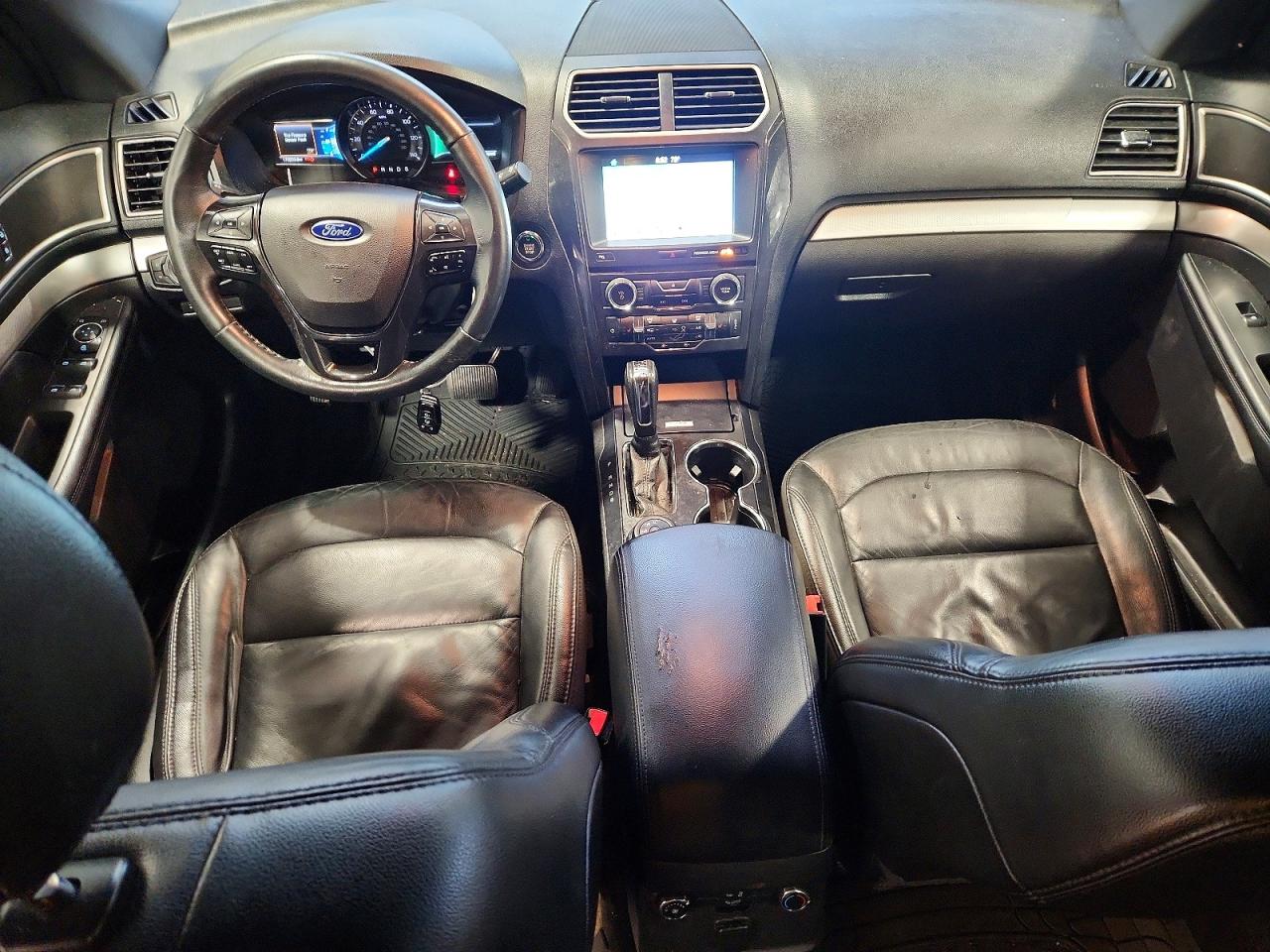 Ford Explorer Xlt